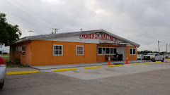 Restaurant near Instalodge Hotel and Suites Karnes City